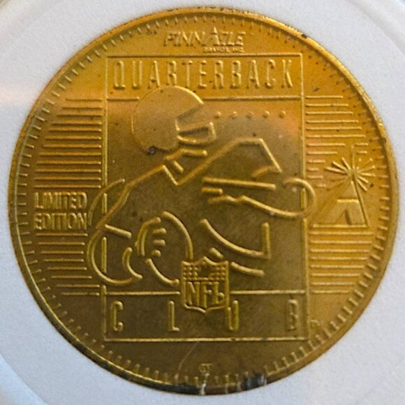 Rick Mirer #3 Seattle Seahawks 1996 Pinnacle QB Club Vintage NFL Coin - Picture 3 of 4